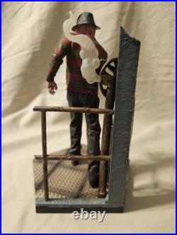A Nightmare On Elm Street FREDDY KREUGER 1/10 Art Scale Statue (Iron Studios)