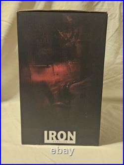 A Nightmare On Elm Street FREDDY KREUGER 1/10 Art Scale Statue (Iron Studios)