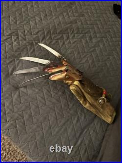 A Nightmare On Elm Street Part 5 Dream Child Glove Replica