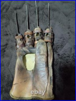 A Nightmare on Elm Street Freddy's Glove Part 4 The Dream Master Hero