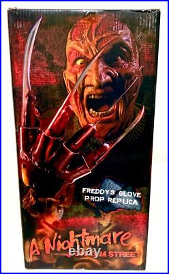 FREDDY KRUEGER'S GLOVE Collectible PROP REPLICA Nightmare of Elm Street NECA NEW