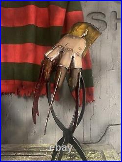 Freddy Krueger Metal Glove and Display Stand A Nightmare On Elm Street Prop