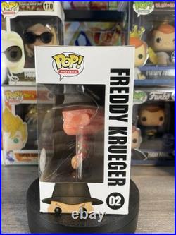Funko POP! A Nightmare on Elm Street FREDDY KRUEGER #02 GLOW CHASE withProtector
