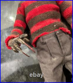 Hot Toys Freddy Krueger A Nightmare On Elm Street Action Figure