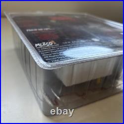 Mezco Cinema of Fear Nightmare on Elm Street Nancy Thompson Bath Tub Figure