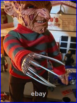 Mezco Toys Movie A Nightmare on Elm Street Freddy Krueger 15 Inch Mega Scale Fig