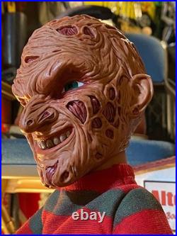 Mezco Toys Movie A Nightmare on Elm Street Freddy Krueger 15 Inch Mega Scale Fig