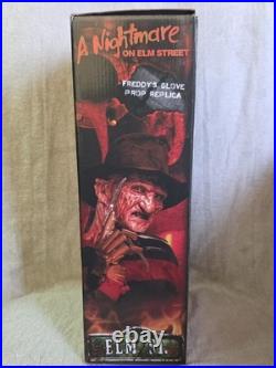 NECA Freddy Krueger Nightmare on Elm Street Glove Prop Replica Collectible
