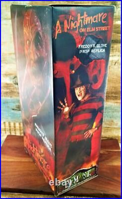 NECA Freddy Krueger Nightmare on Elm Street Glove Prop Replica Collectible NIB