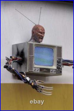 NECA Nightmare On Elm Street Freddy Krueger Accessory Set Deluxe Official