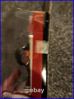 NIGHTMARE ON ELM STREET Robert Englund Autograph Freddy Krueger Signed Figure