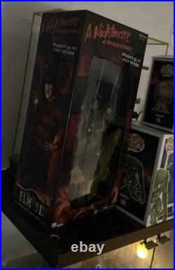 Neca A Nightmare on Elm Street Freddy Krueger Glove Prop Replica