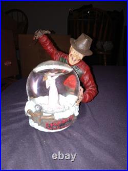 Neca REEL TOYS NIGHTMARE On ELM STREET HORROR WATER GLOBE (read) RARE
