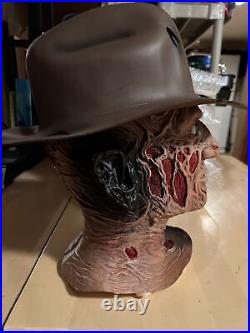 Nightmare On Elm Street Freddy Krueger Bust With Hat