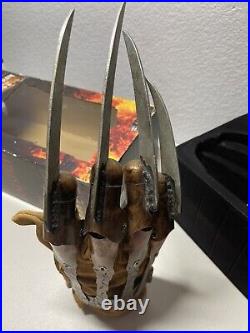 Rare NECA Freddy Krueger Glove Prop Replica A Nightmare On Elm Street (2010) Rare NECA Freddy Krueger Glove Prop Replica A Nightmare On Elm Street (2010)