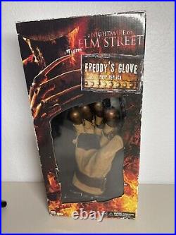 Rare NECA Freddy Krueger Glove Prop Replica A Nightmare On Elm Street (2010) Rare NECA Freddy Krueger Glove Prop Replica A Nightmare On Elm Street (2010)