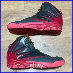 Reebok The Blast Nightmare On Elm Street Mash Up Athletic Shoes Red and Green