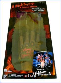 Robert Englund Signed Glove NECA JSA COA Freddy Krueger Nightmare On Elm Street Robert Englund Signed Glove NECA JSA COA Freddy Krueger Nightmare On Elm Street