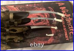 Robert Englund Signed Glove NECA JSA COA Freddy Krueger Nightmare On Elm Street Robert Englund Signed Glove NECA JSA COA Freddy Krueger Nightmare On Elm Street