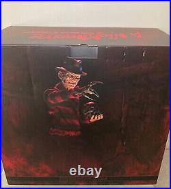 Sideshow Collectibles A Nightmare On Elm Street Premium Format Freddy Krueger