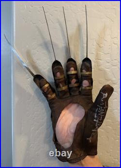 Signed by Robert Englund Freddy Glove Replica From Nightmare On Elm Street Signed by Robert Englund Freddy Glove Replica From Nightmare On Elm Street