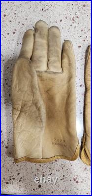VTG Wells Lamont 7279 M Nightmare on Elm Street Freddy Krueger's Glove Prop VTG Wells Lamont 7279 M Nightmare on Elm Street Freddy Krueger's Glove Prop